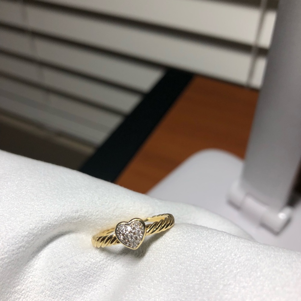 David Yurman Heart Ring 18k gold size 6